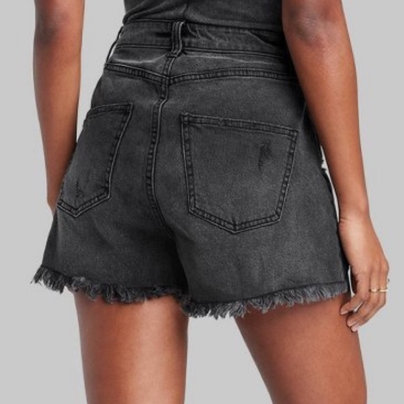 BNWT Wild Fable High-Rise Curvy Easy Rigid Jean Shorts - Picture 4 of 6